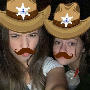 Meet your Posher, Kaylee